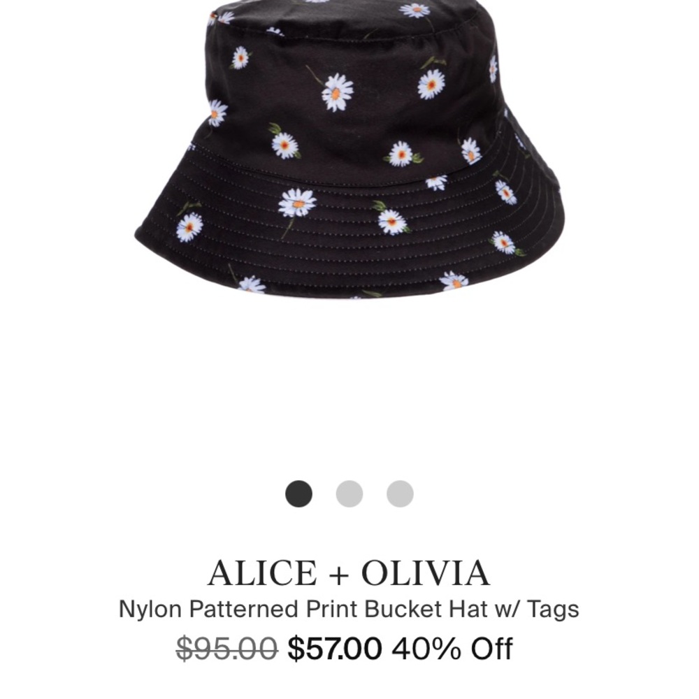 Reversible bucket hat